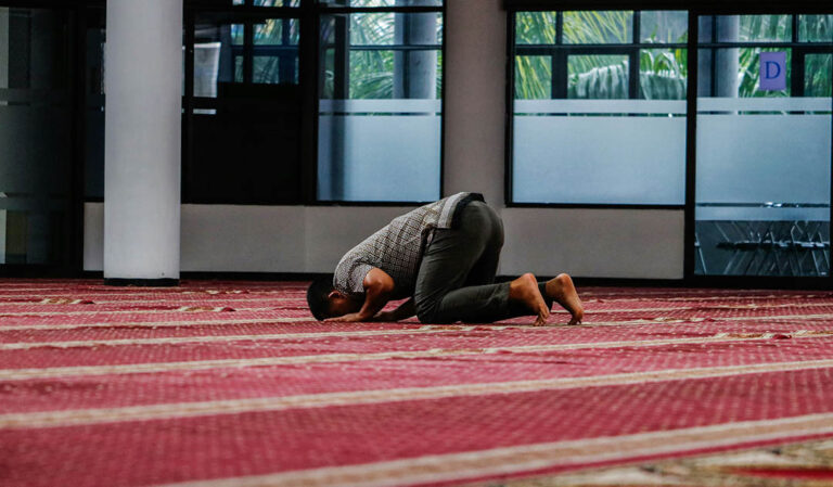 ¿Por qué Allah Todopoderoso no necesita nuestra adoración?